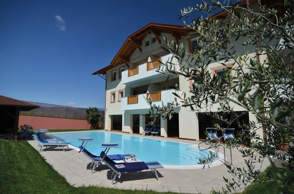 Garni Hotel Peterlinhof Caldaro sulla Strada del Vino Exterior foto